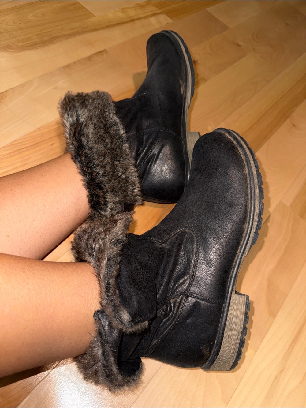 Candies Black Faux-Fur/ Slouchie Lined Ankle Booties, wear up or down! 9 - Picture 6 of 10